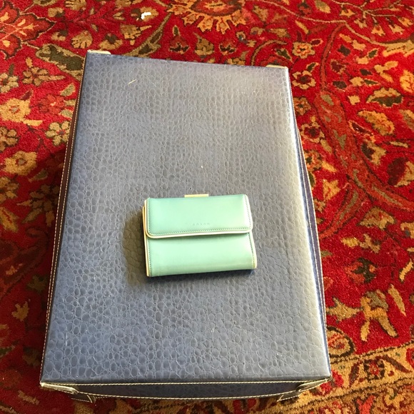 Wallet - Picture 3 of 3